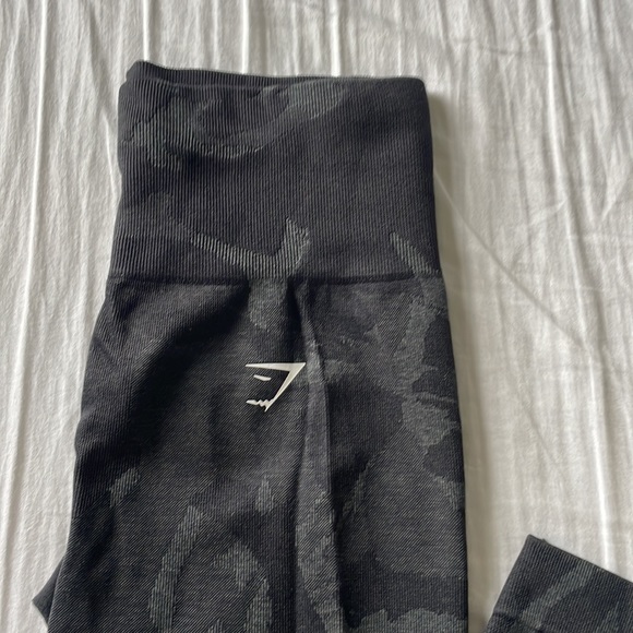 Gymshark Adapt Camo Seamless Leggings - Picture 3 of 5